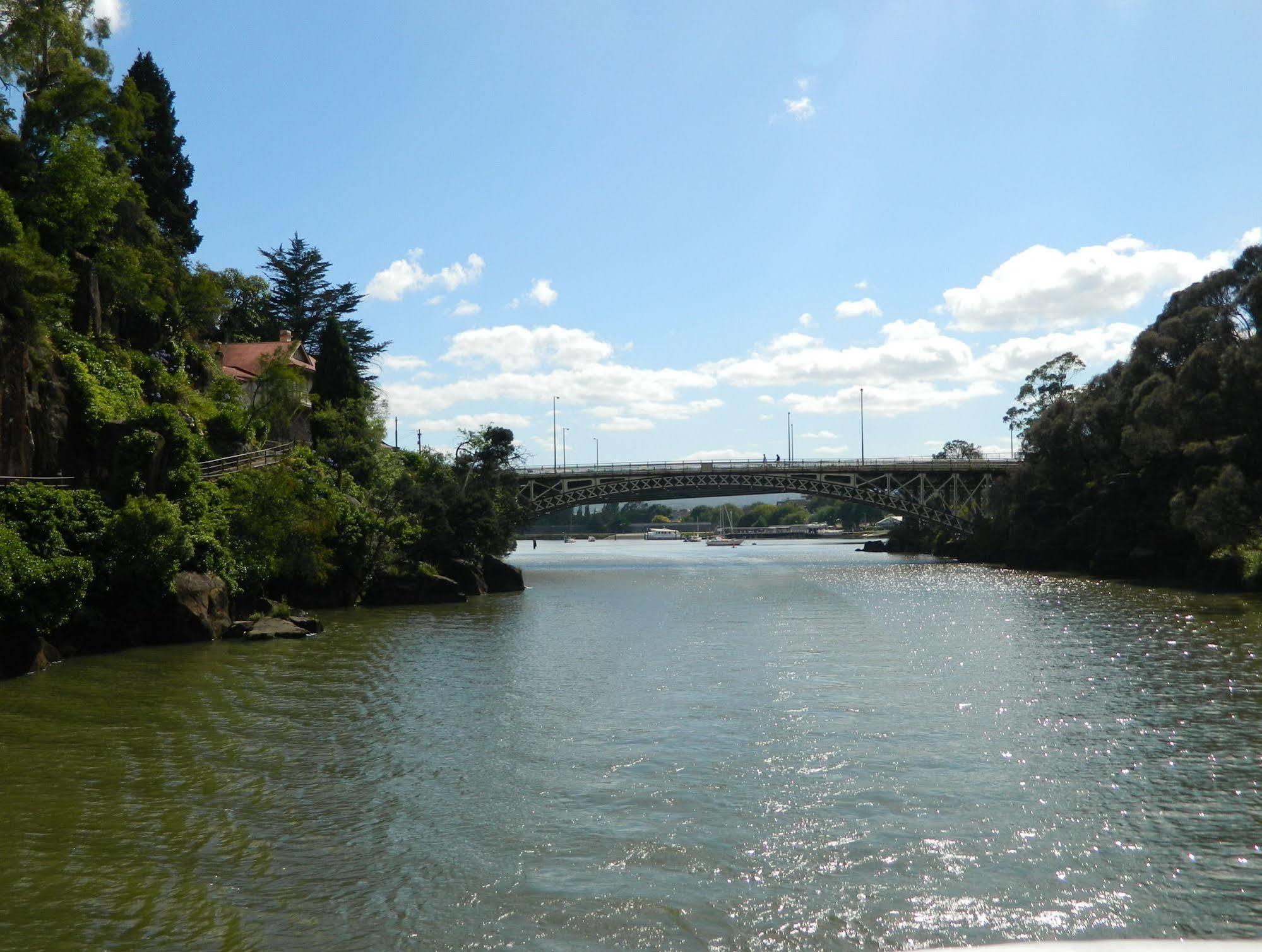 Tamar River Villas Лонсестон Екстер'єр фото